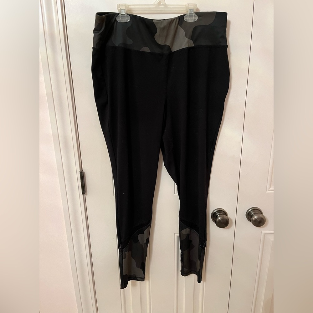 Lane Bryant Livi Active Camo Leggings